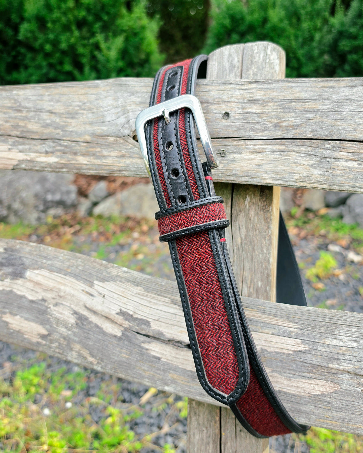 Ledergürtel "John" mit rotem Tweed