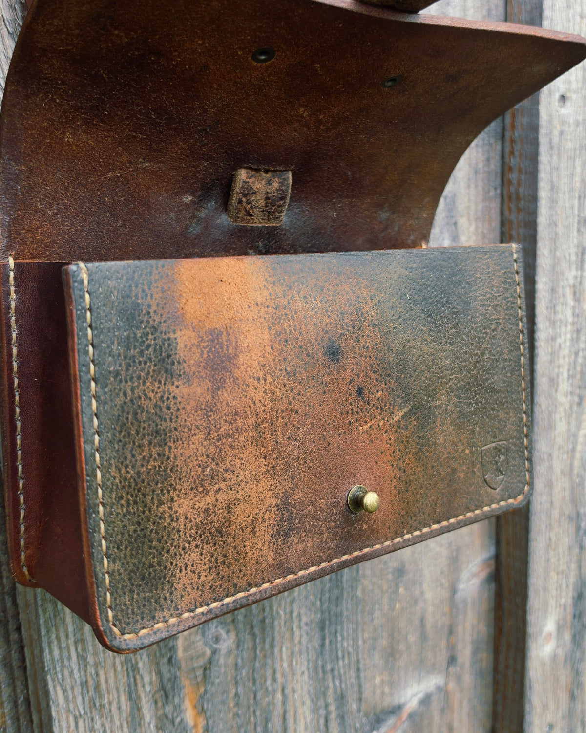 Umhängetasche "old saddle"
