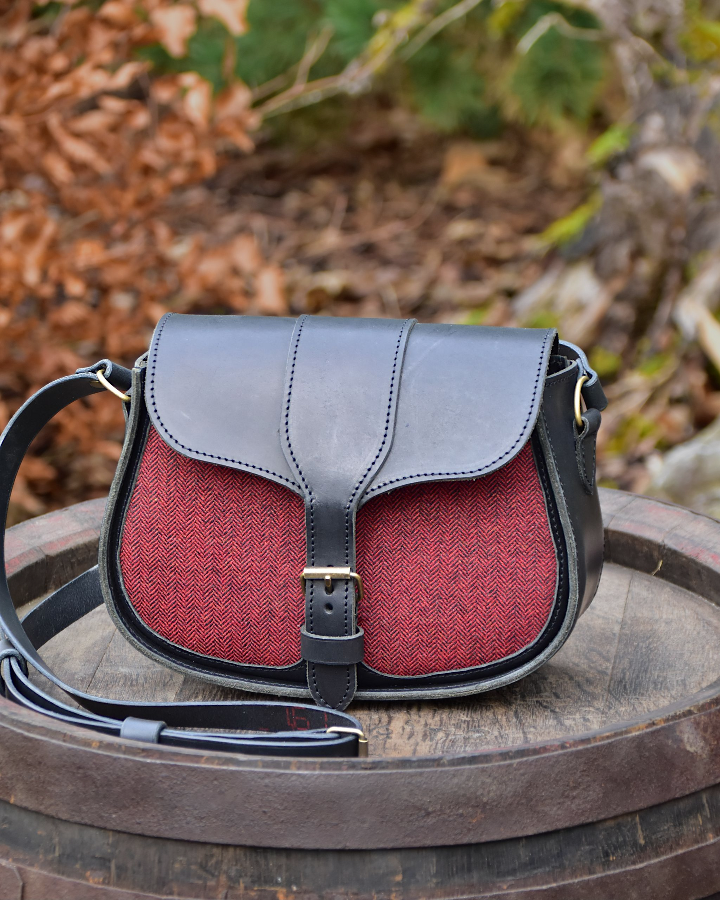 Umhängetasche mit Tweed